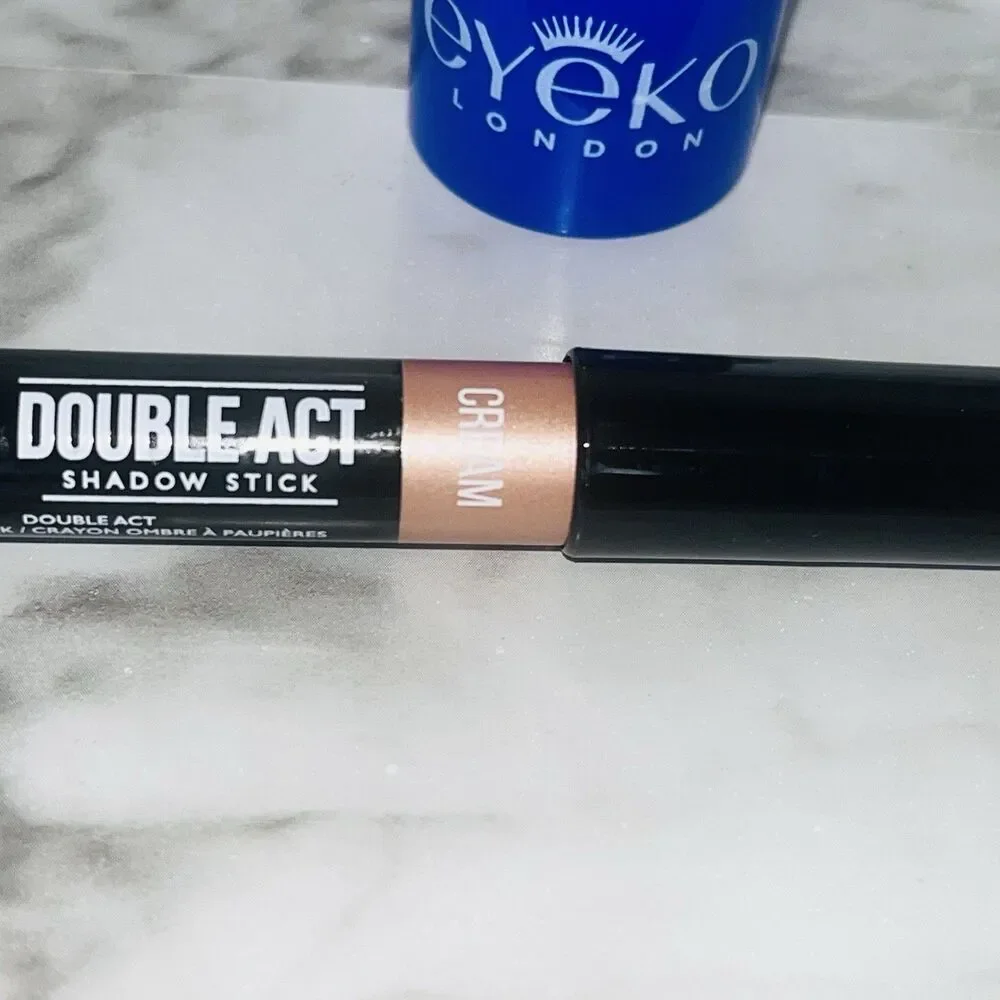 Eyeko Double Act Shadow Stick Cookies & Cream 2.98g with Sharpener NEW
